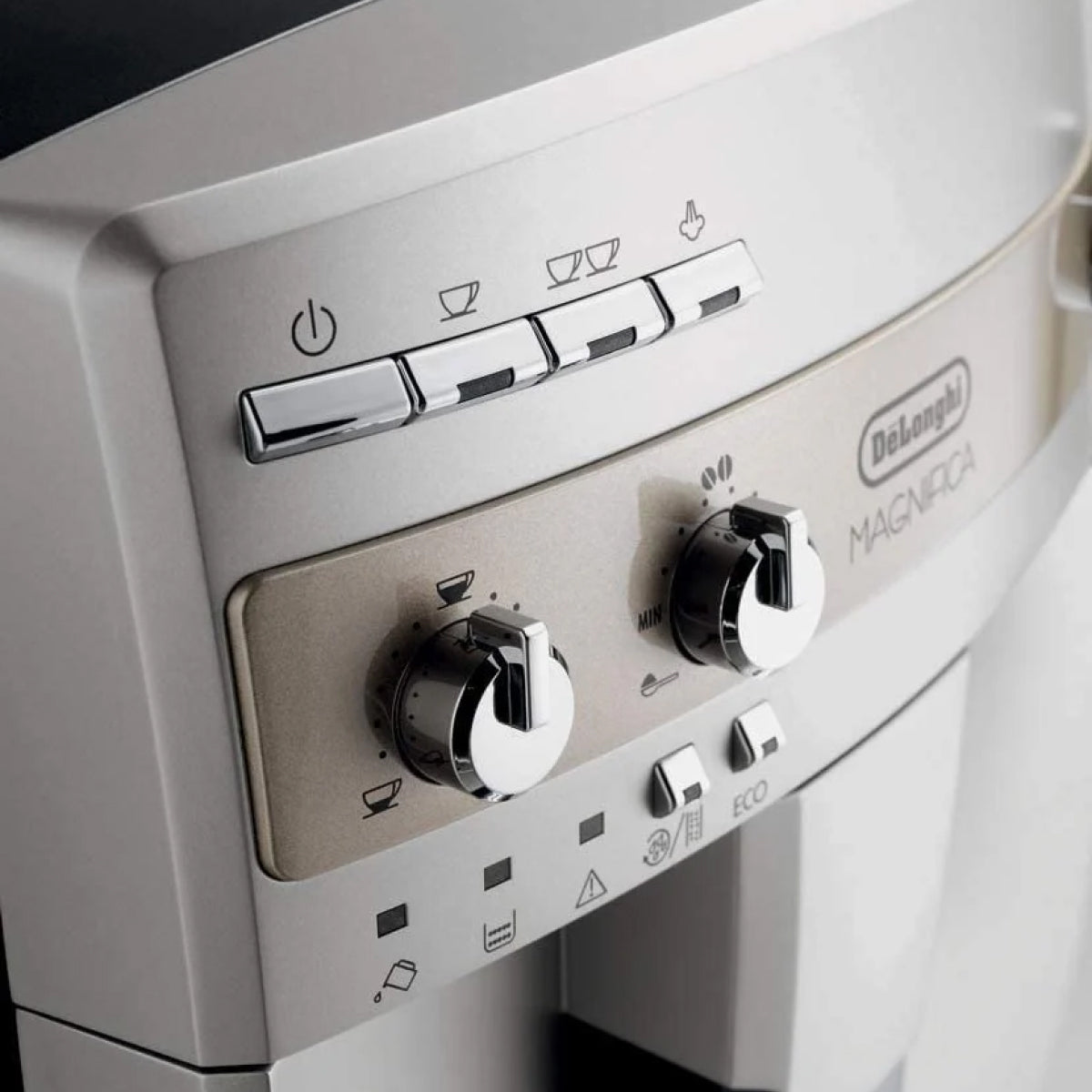 Refurbished - DeLonghi Magnifica ESAM3300 Superautomatic Espresso Machine - Silver
