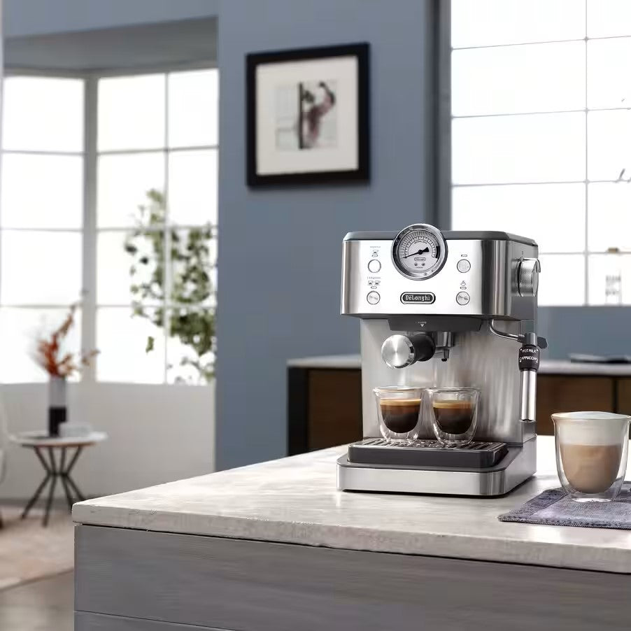DeLonghi Classic Espresso Machine