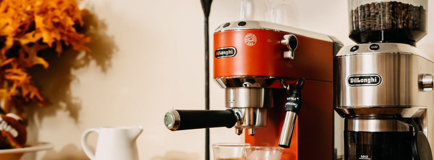 DeLonghi EC685R Dedica DeLuxe Pump Espresso Machine - Red