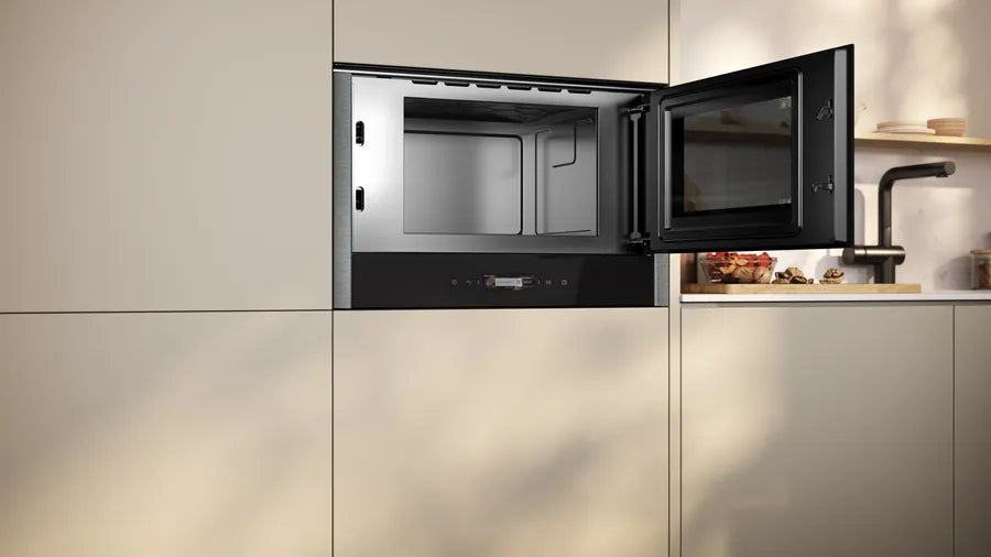Neff NL4WR21G1B N70 Built-In Microwave Oven – image 2 of 7