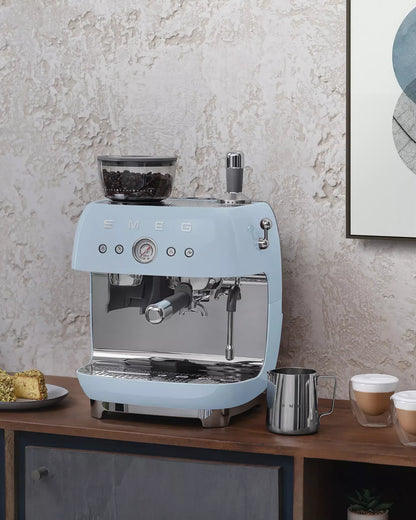 Smeg EGF03PBUK Retro Espresso Coffee Machine with Grinder in Pastel Blue – image 7 of 9
